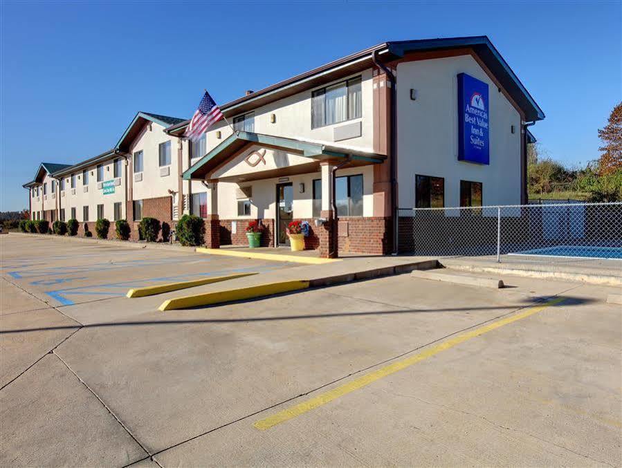 Americas Best Value Inn & Suites Cassville Roaring River Esterno foto